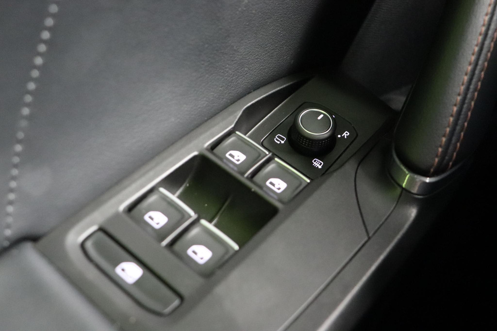 CUPRA Leon (JDG88N) met abonnement