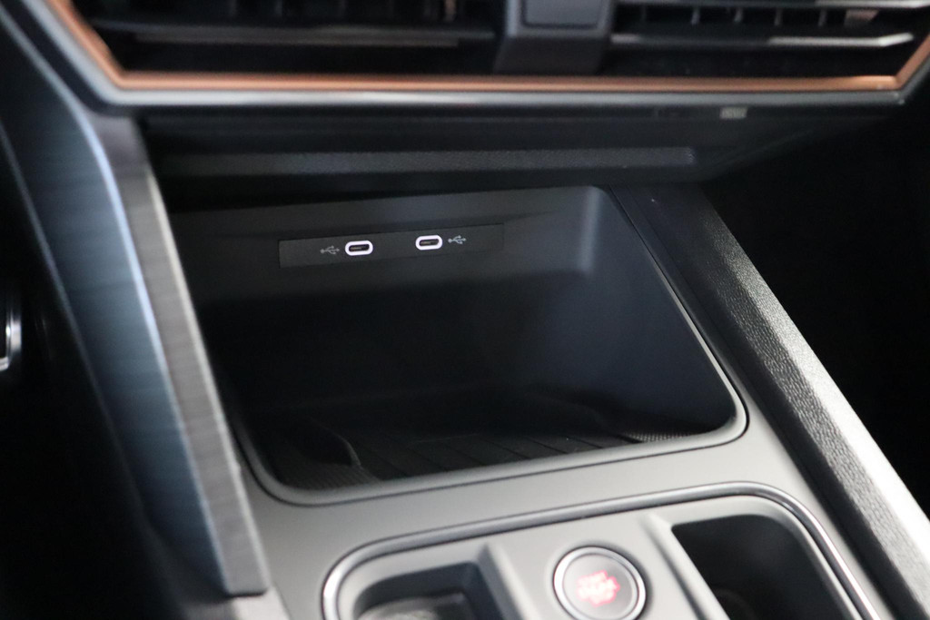 CUPRA Leon (JDG88N) met abonnement