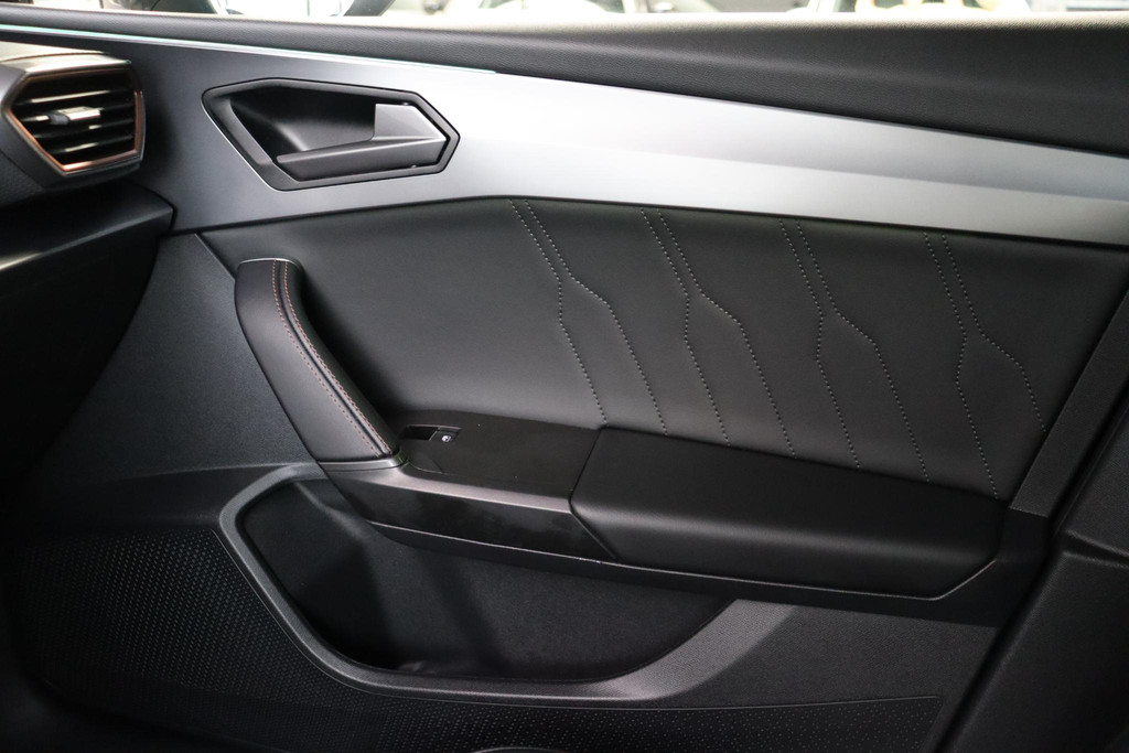 CUPRA Leon (JDG88N) met abonnement