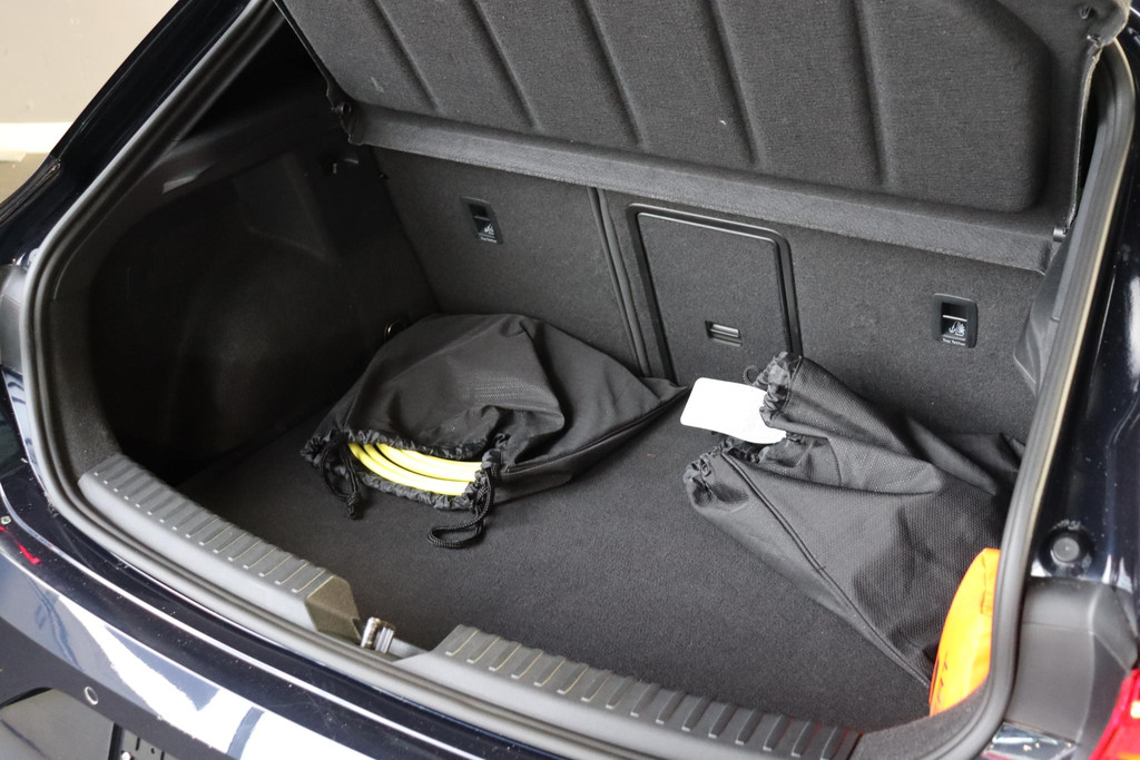 CUPRA Leon (JDG88N) met abonnement