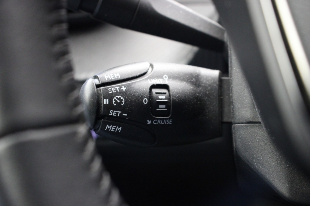 Peugeot 208 (T601BS) met abonnement