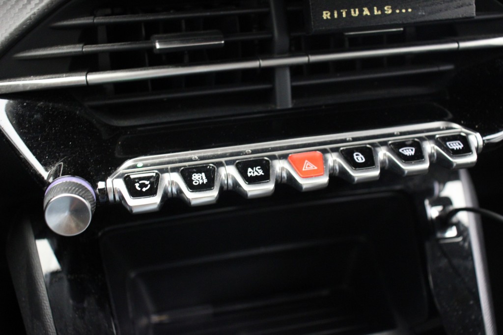 Peugeot 208 (T601BS) met abonnement