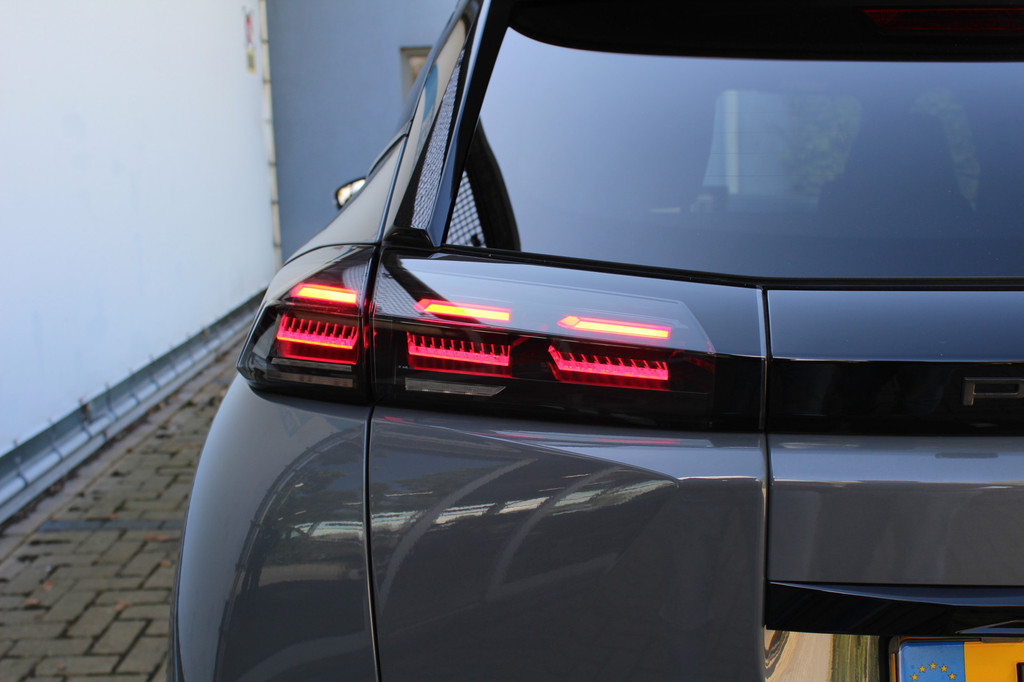 Peugeot 2008 (HXP79B) met abonnement