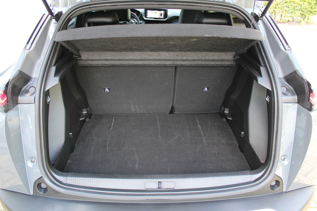 Peugeot 2008 (HXP79B) met abonnement