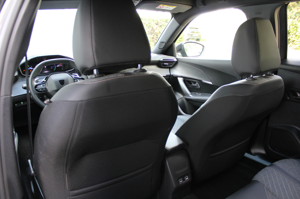 Peugeot 2008 (HXP79B) met abonnement