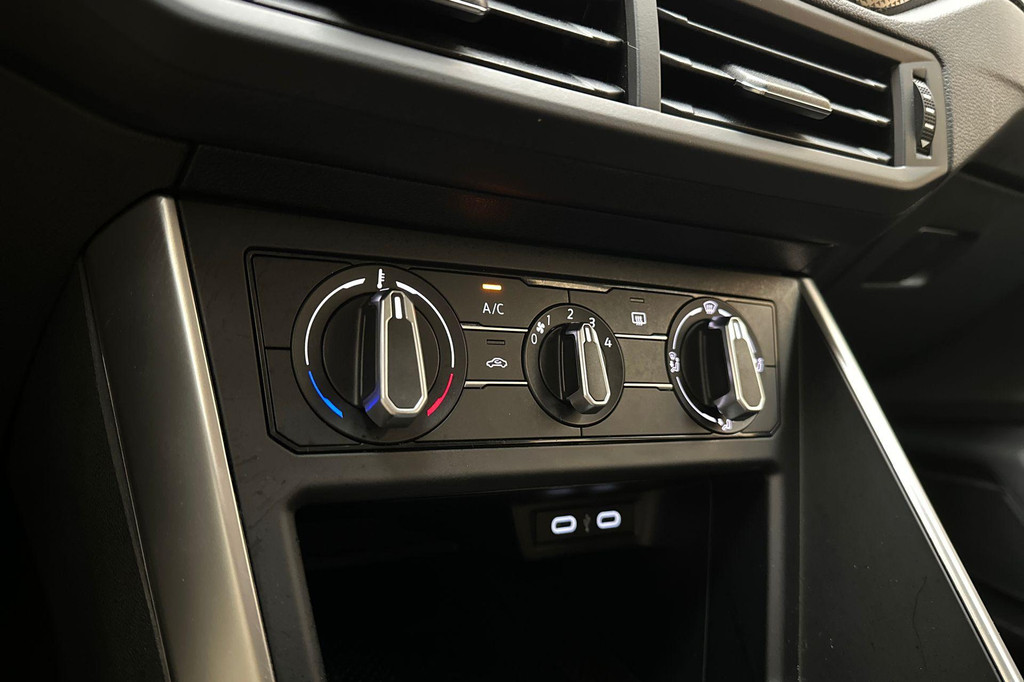 Volkswagen Taigo (T113TB) met abonnement