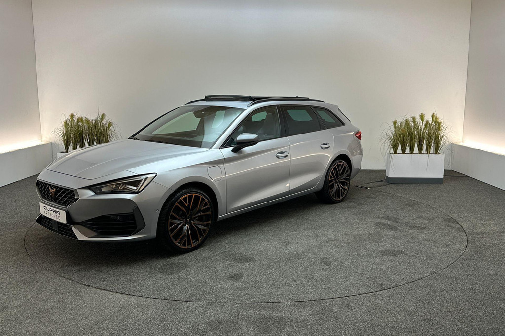 CUPRA Leon Sportstourer (JDP98G) met abonnement