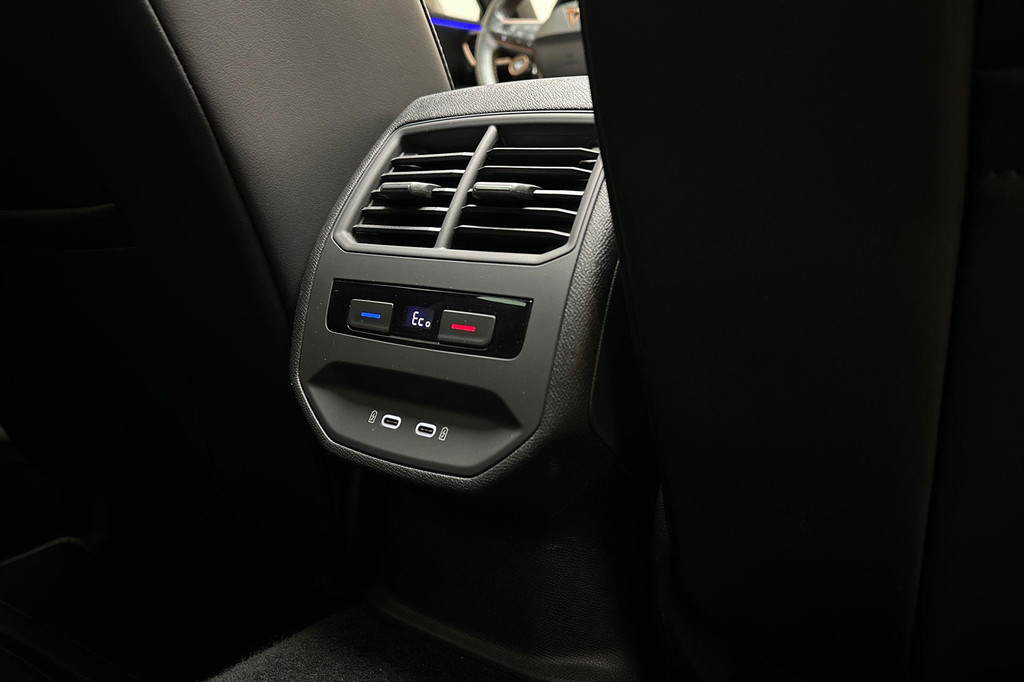 CUPRA Leon Sportstourer (JDP98G) met abonnement