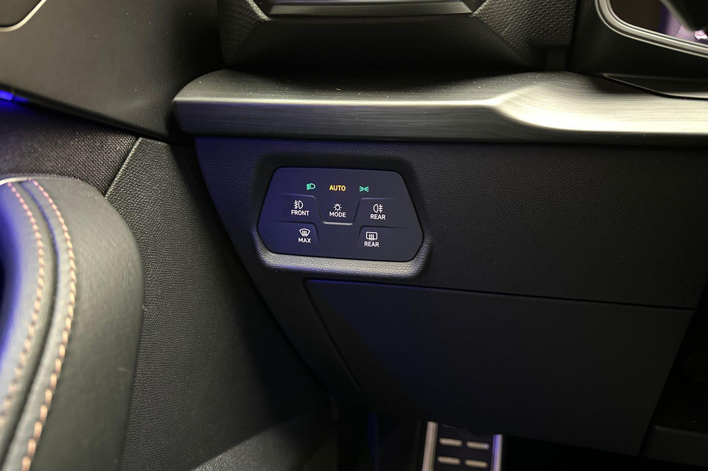 CUPRA Leon Sportstourer (JDP98G) met abonnement