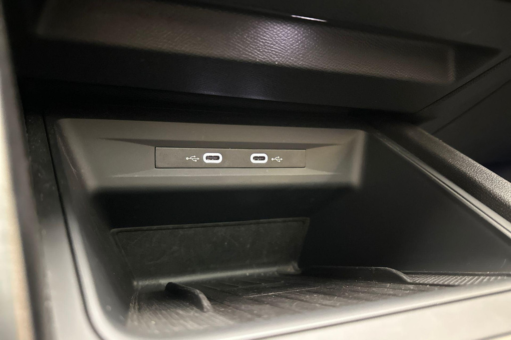 CUPRA Leon Sportstourer (JDP98G) met abonnement