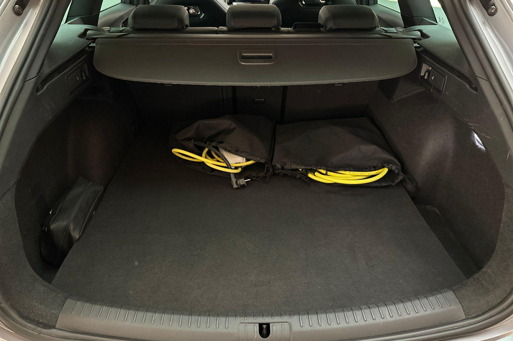 CUPRA Leon Sportstourer (JDP98G) met abonnement