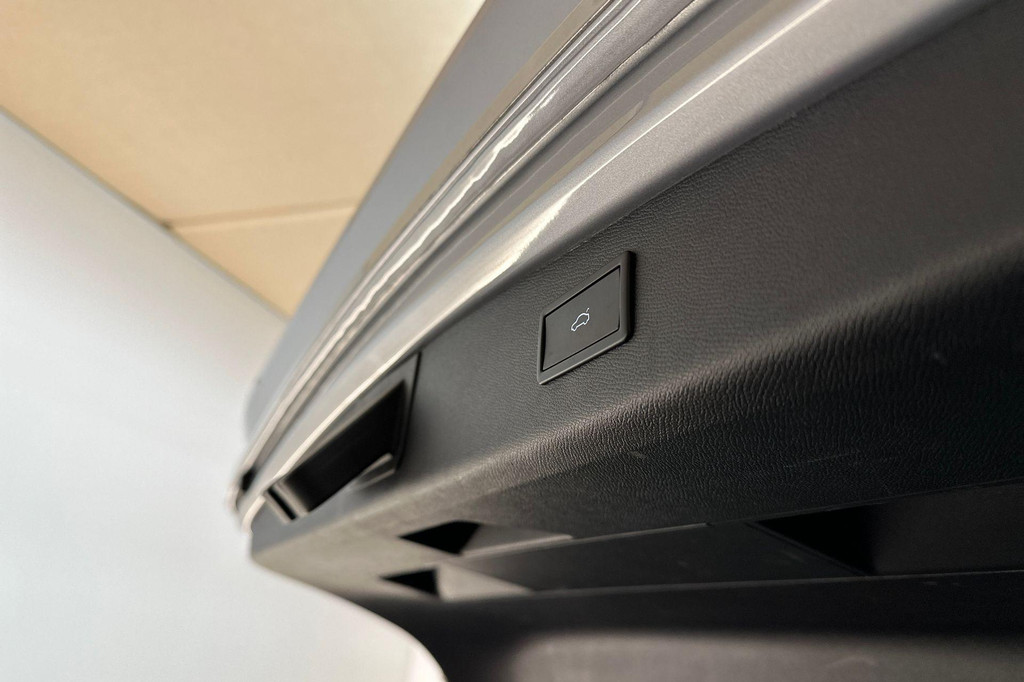 CUPRA Leon Sportstourer (JDP98G) met abonnement