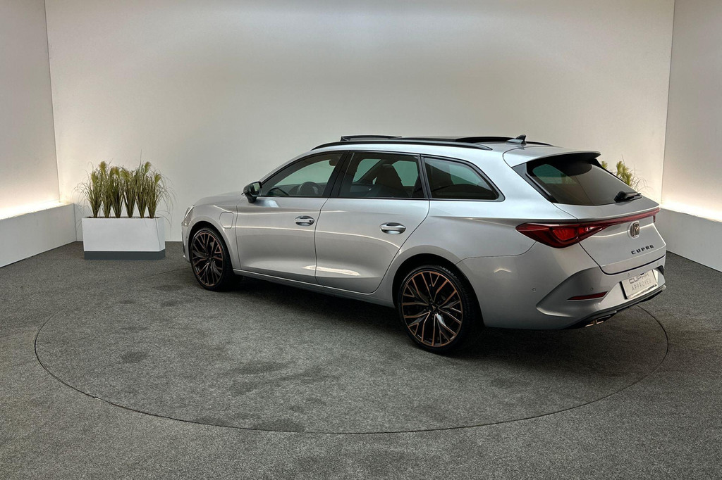 CUPRA Leon Sportstourer (JDP98G) met abonnement