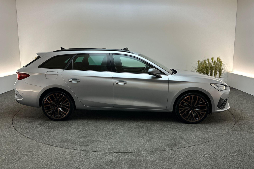 CUPRA Leon Sportstourer (JDP98G) met abonnement