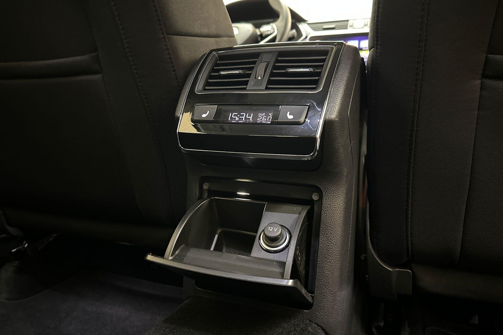 ŠKODA Superb (P780KB) met abonnement