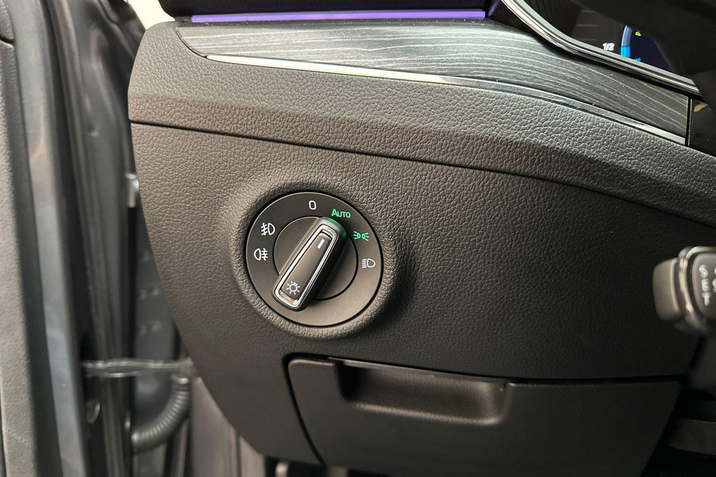 ŠKODA Superb (P780KB) met abonnement