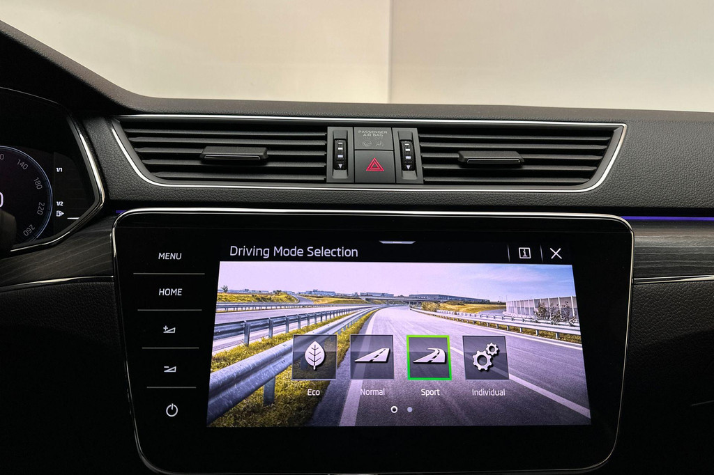 ŠKODA Superb (P780KB) met abonnement