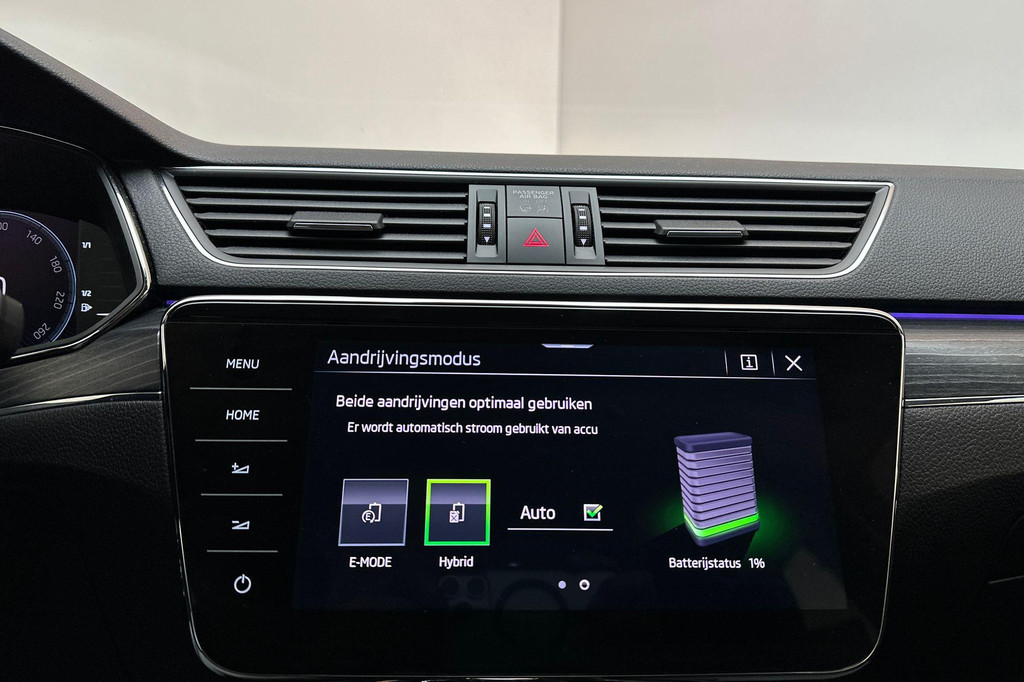 ŠKODA Superb (P780KB) met abonnement