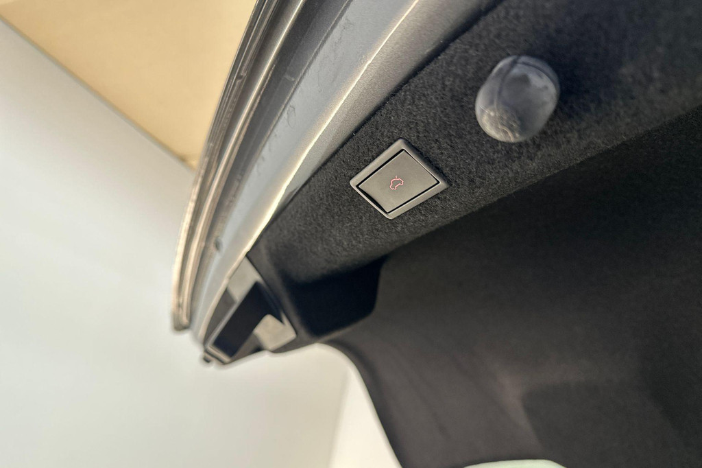 ŠKODA Superb (P780KB) met abonnement