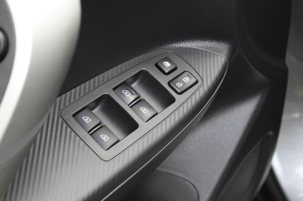 Mitsubishi Eclipse Cross (P923RK) met abonnement