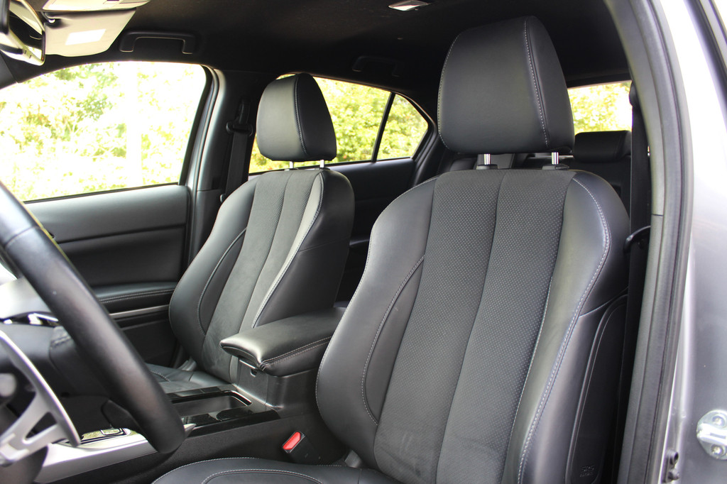 Mitsubishi Eclipse Cross (P923RK) met abonnement