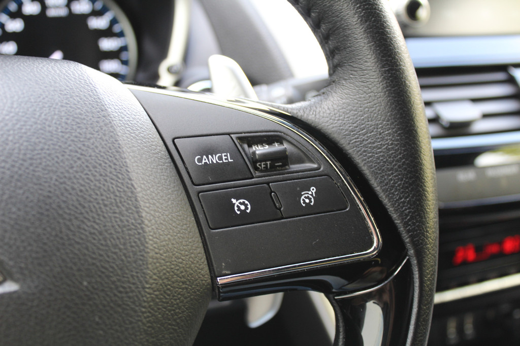 Mitsubishi Eclipse Cross (P923RK) met abonnement