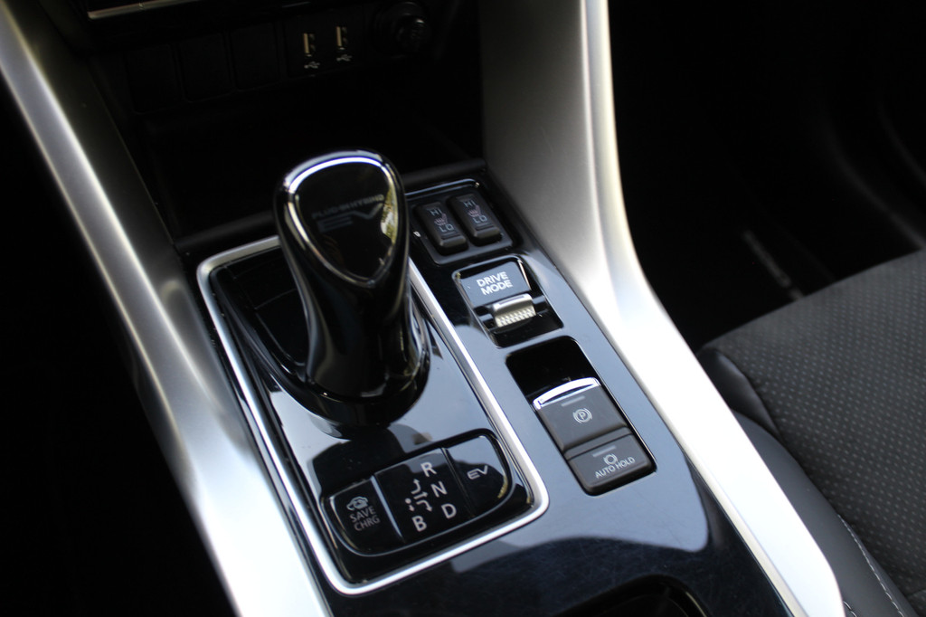 Mitsubishi Eclipse Cross (P923RK) met abonnement