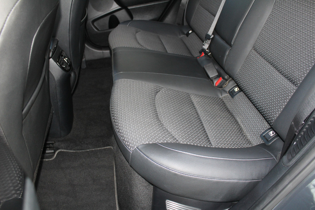 Kia XCeed (L421JF) met abonnement