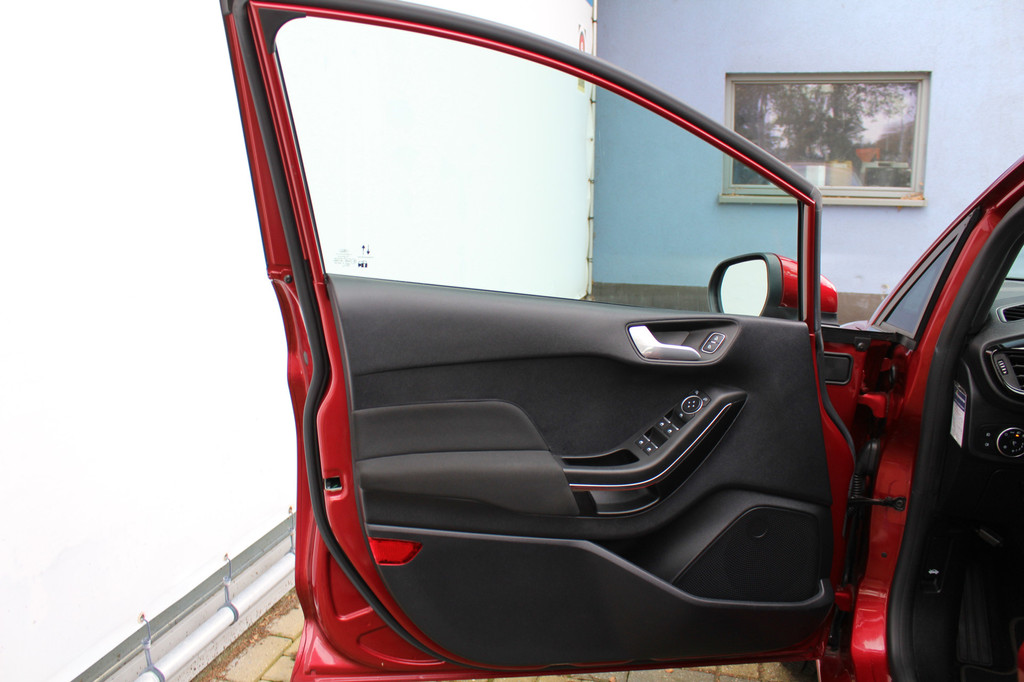 Ford Fiesta (L080DL) met abonnement