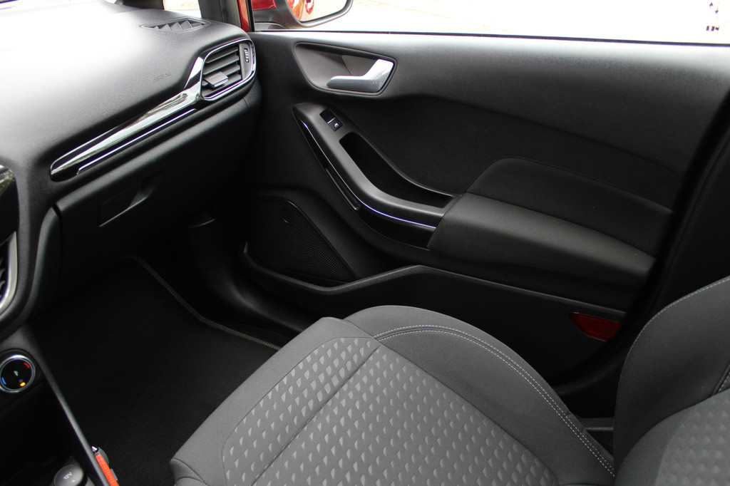 Ford Fiesta (L080DL) met abonnement