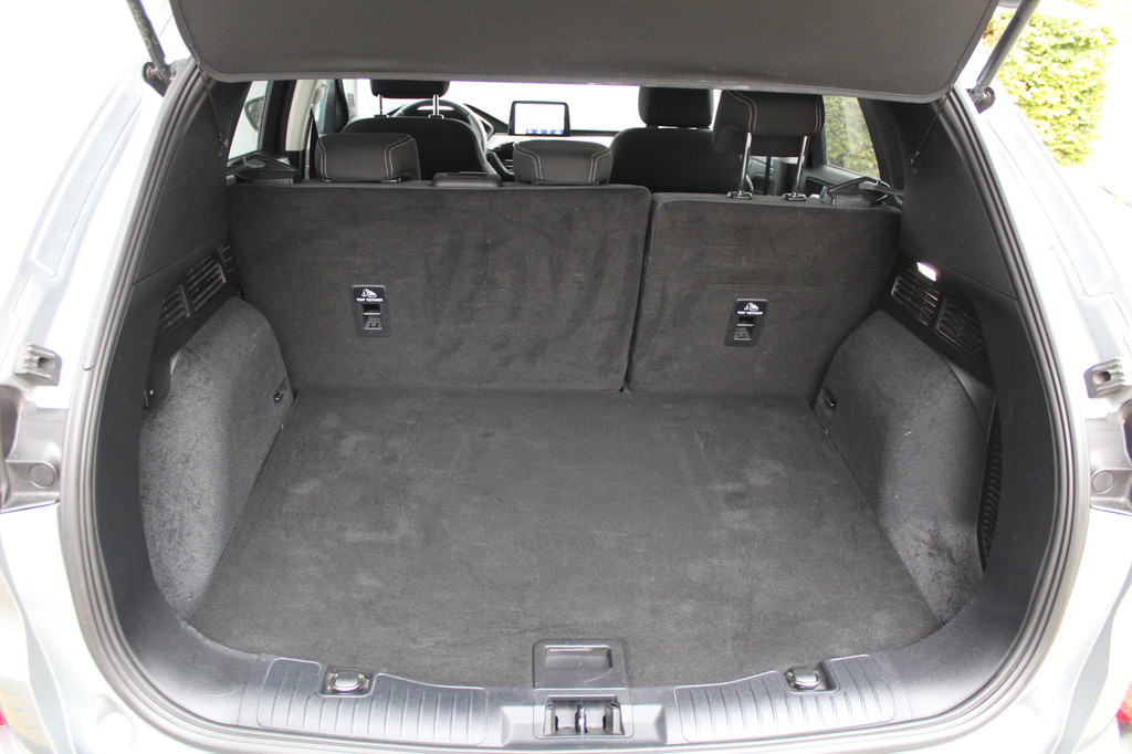 Ford Kuga (L321JB) met abonnement