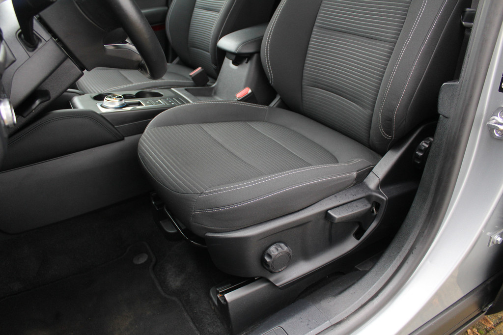 Ford Kuga (L321JB) met abonnement