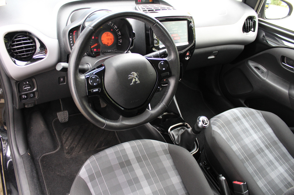 Peugeot 108 (H194RN) met abonnement