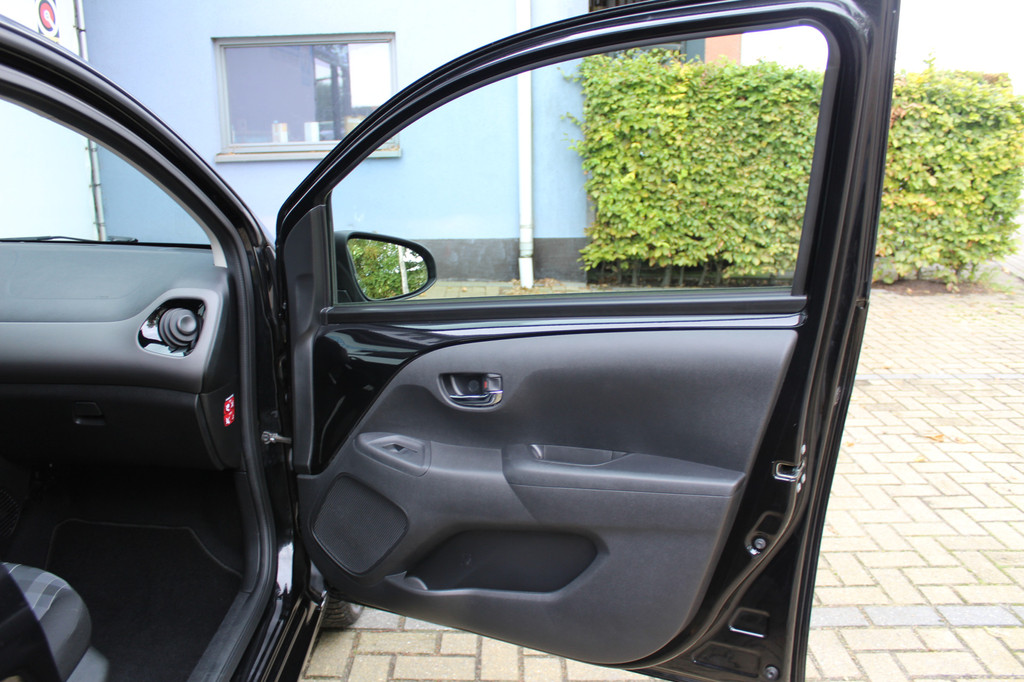 Peugeot 108 (H194RN) met abonnement