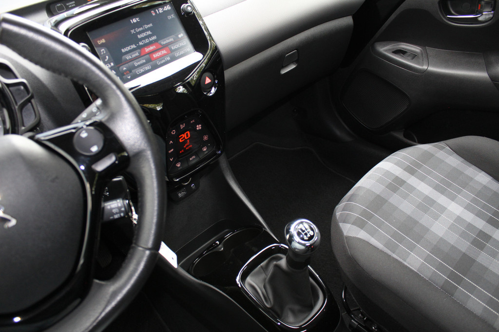 Peugeot 108 (H194RN) met abonnement