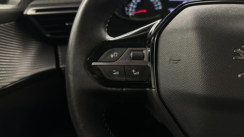 Peugeot 208 (S896ZF) met abonnement