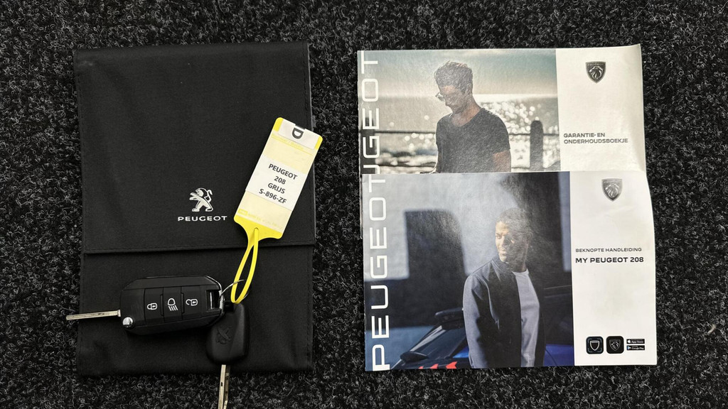 Peugeot 208 (S896ZF) met abonnement