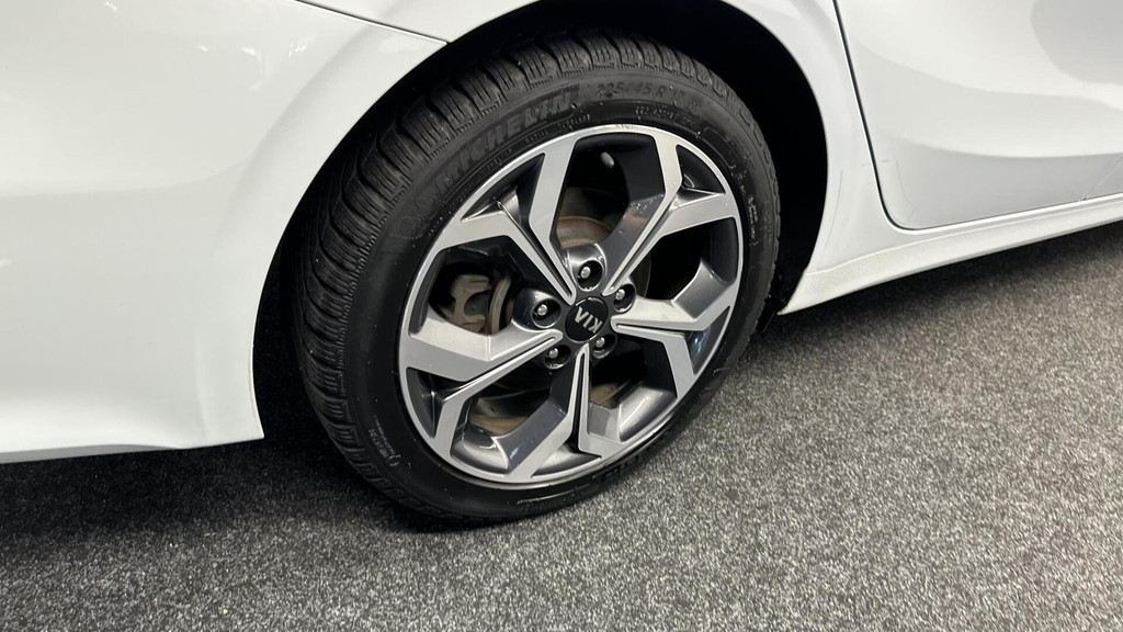 Kia Ceed Sportswagon (L824VF) met abonnement