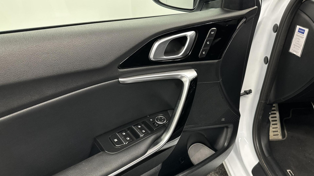 Kia Ceed Sportswagon (L824VF) met abonnement