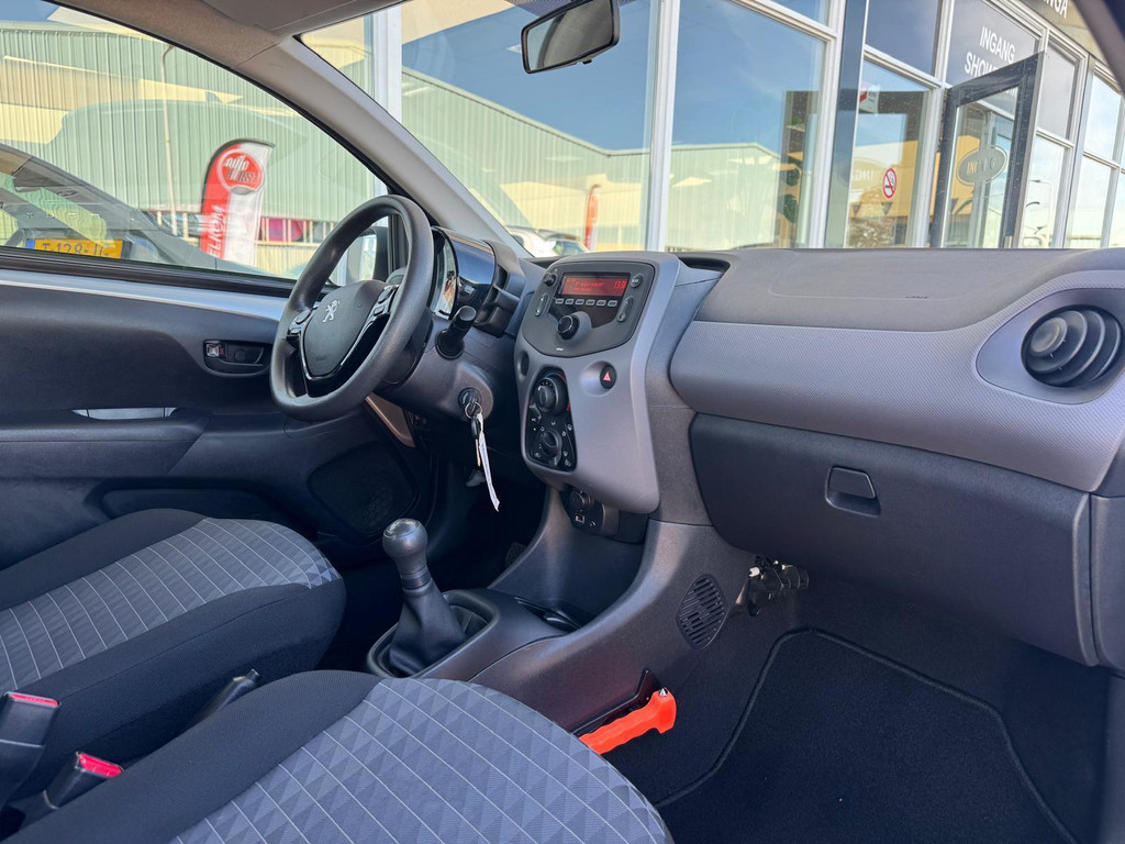 Peugeot 108 (L834NF) met abonnement