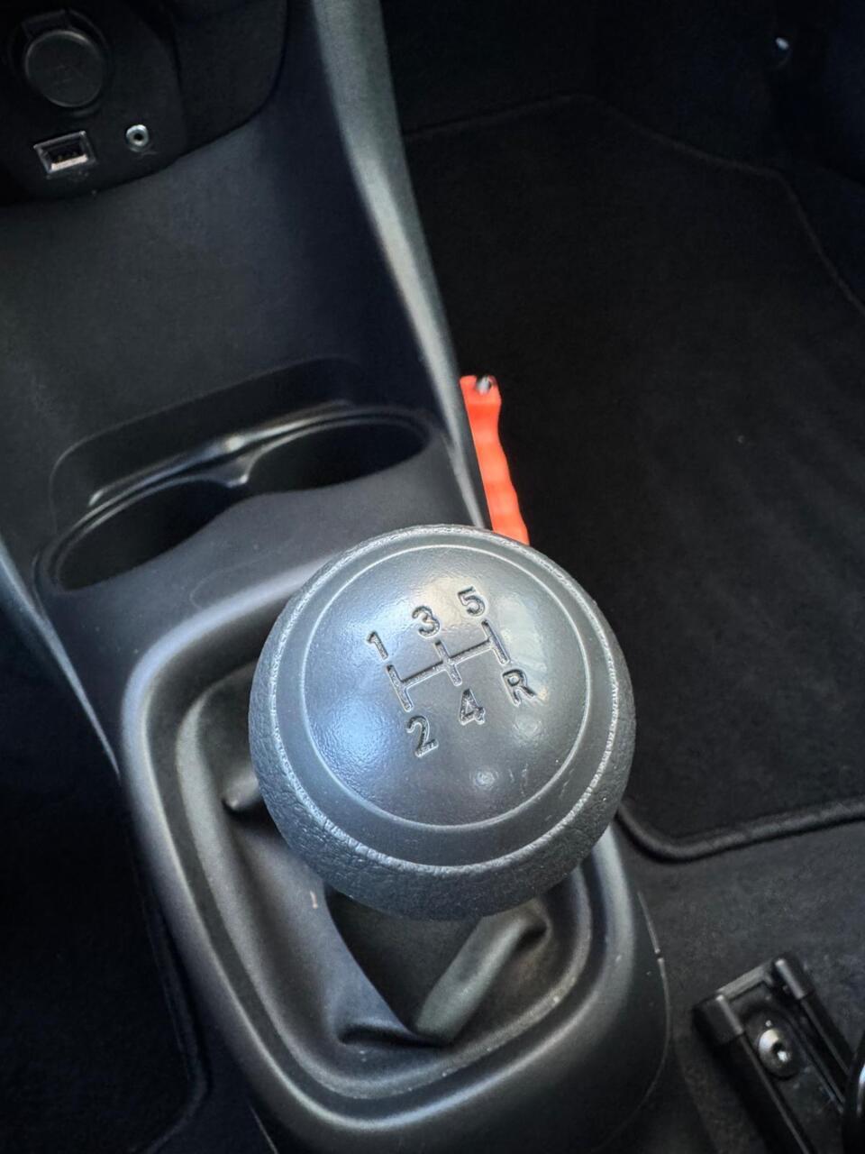 Peugeot 108 (L834NF) met abonnement