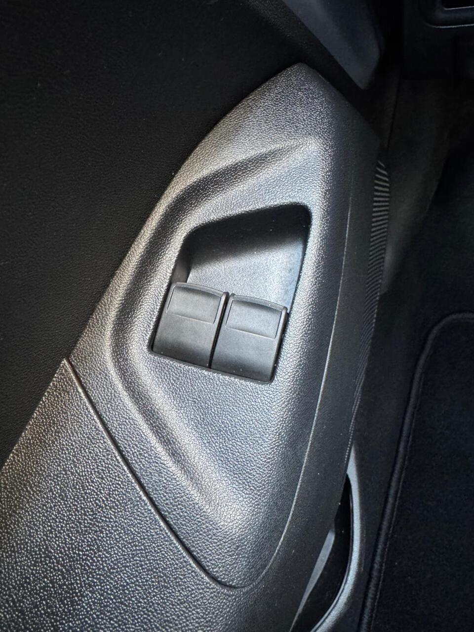 Peugeot 108 (L834NF) met abonnement