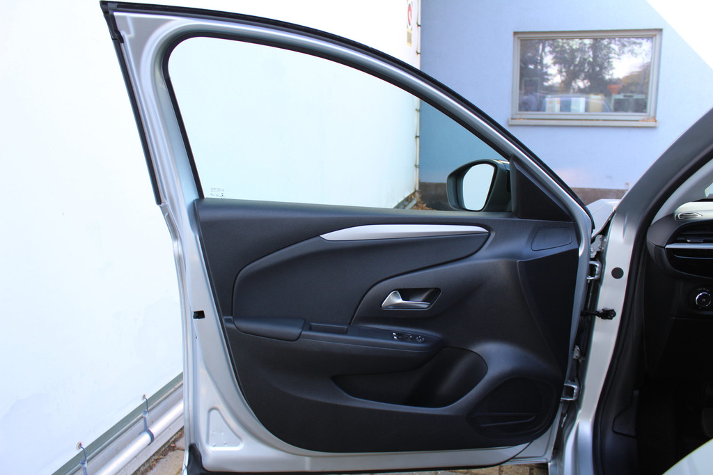 Opel Corsa (P379SN) met abonnement