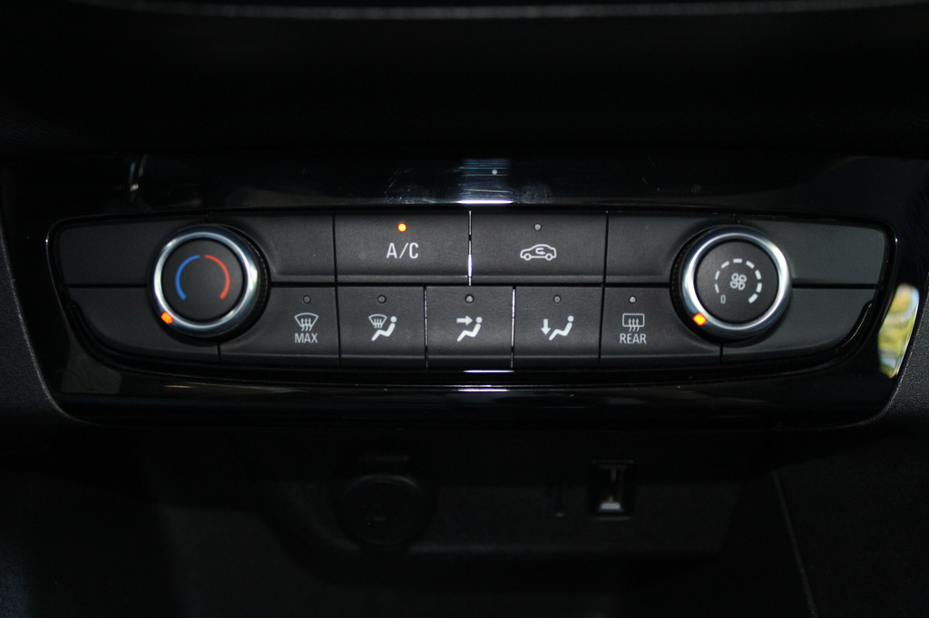 Opel Corsa (P379SN) met abonnement