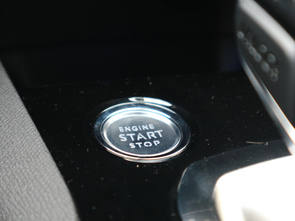 Peugeot 3008 (JFD19K) met abonnement