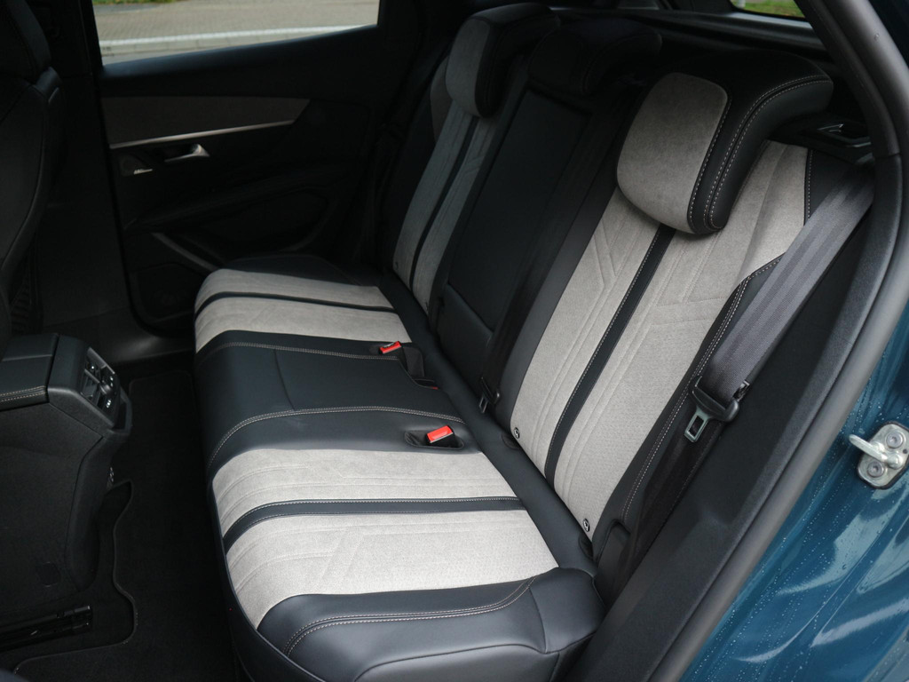 Peugeot 3008 (JFD19K) met abonnement