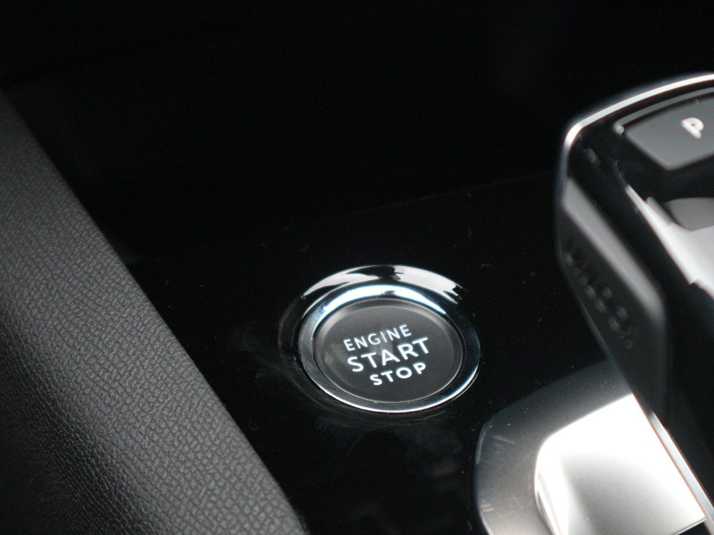 Peugeot 3008 (JFD23K) met abonnement