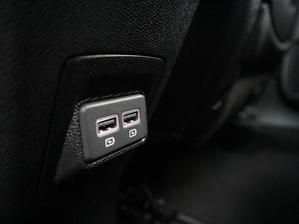 Peugeot 3008 (JFD23K) met abonnement