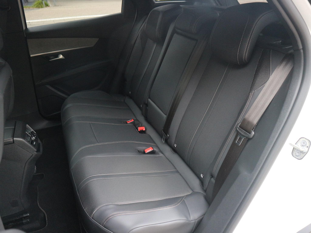 Peugeot 3008 (JFD23K) met abonnement