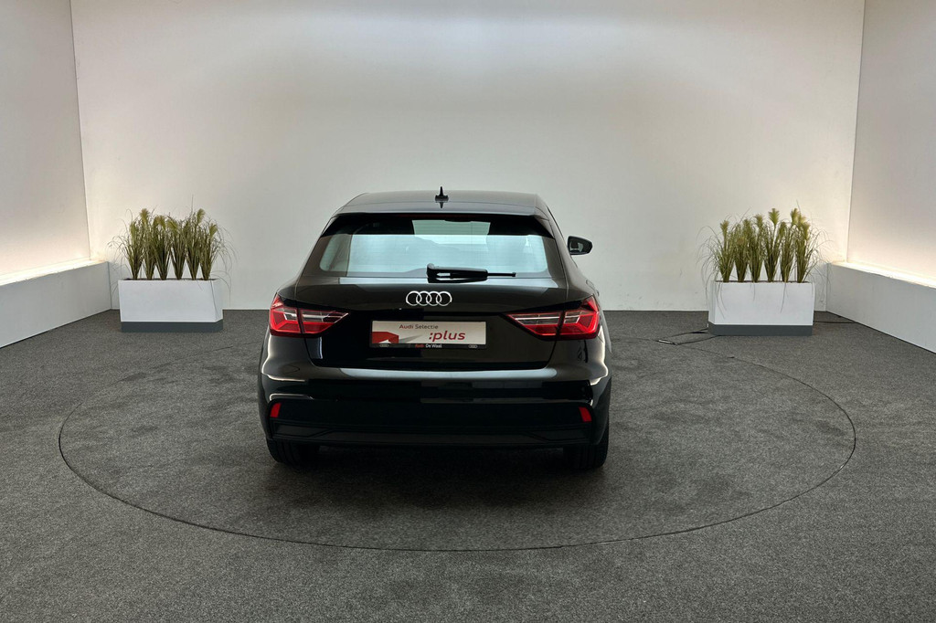 Audi A1 (R882GK) met abonnement